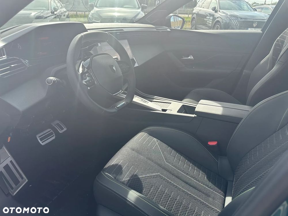 Peugeot 308 1.2 mHEV GT S&S e-DCS6 - 10