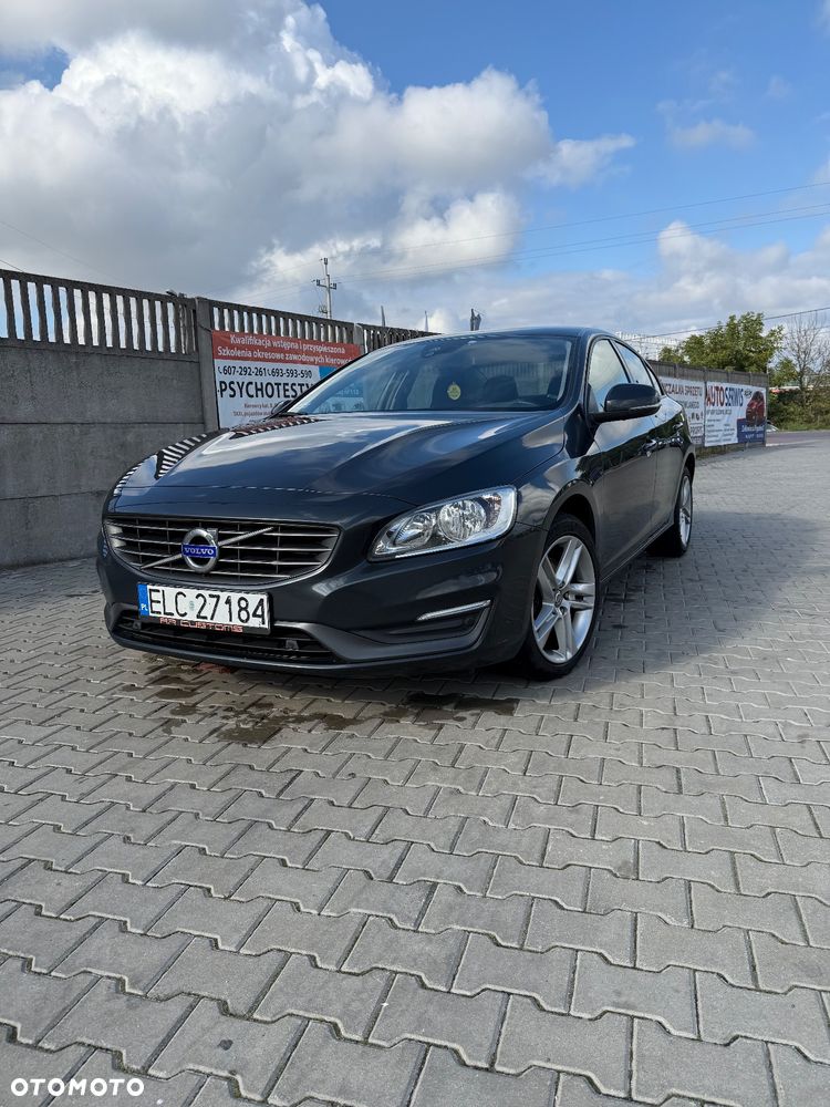 Volvo S60 D2 Momentum - 5