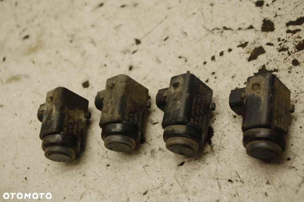 CZUJNIK PARKOWANIA TYŁ TYLNY PDC 12787793 OPEL ASTRA III H - 2