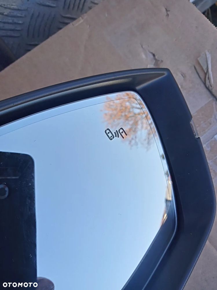 LUSTERKO Lewe  Prawe SKODA KAROQ różne funkcje asystent fotohrom - 9