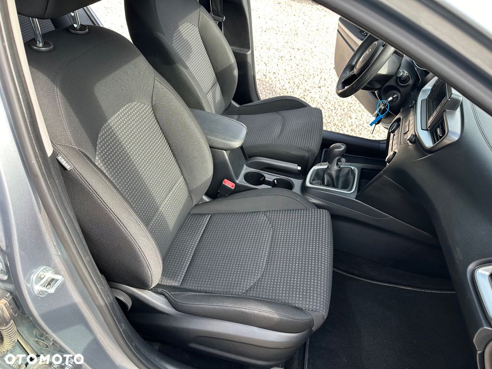 Kia Ceed 1.4 L - 13