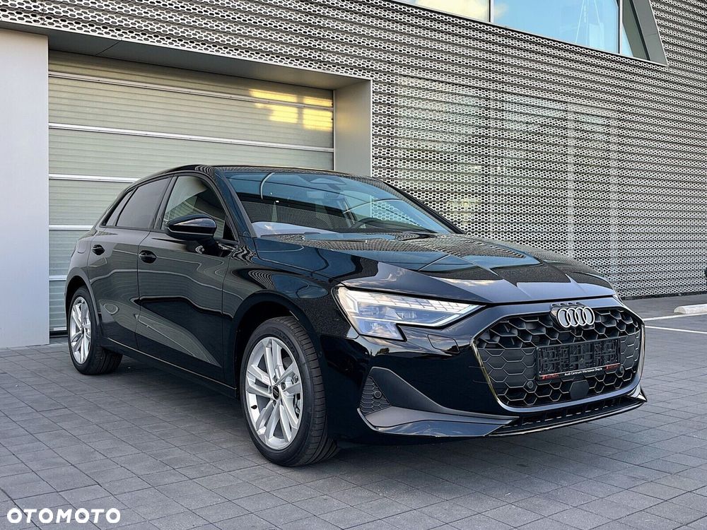 Audi A3 Sportback - 3