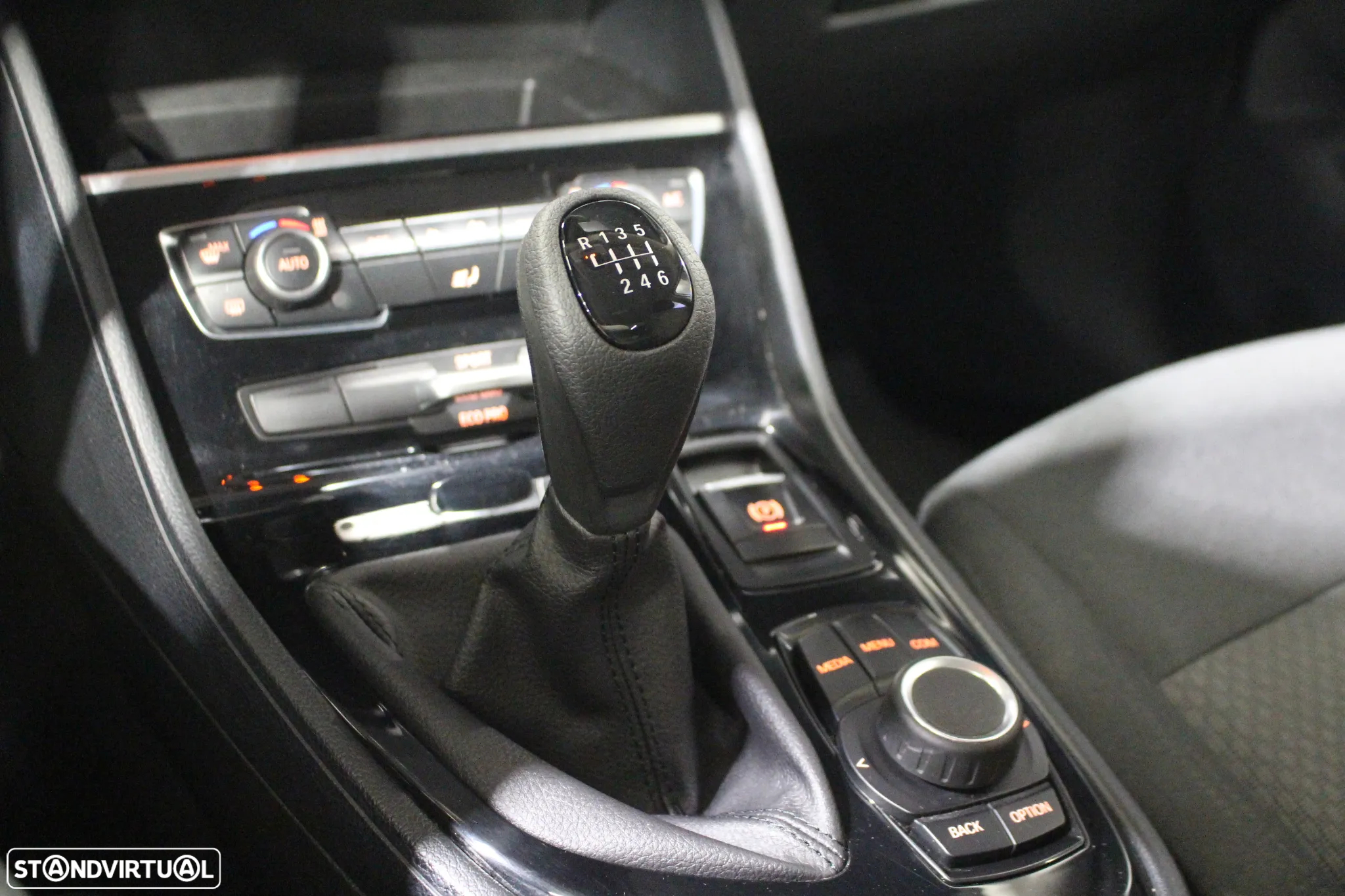 BMW 216 Active Tourer d Advantage - 35