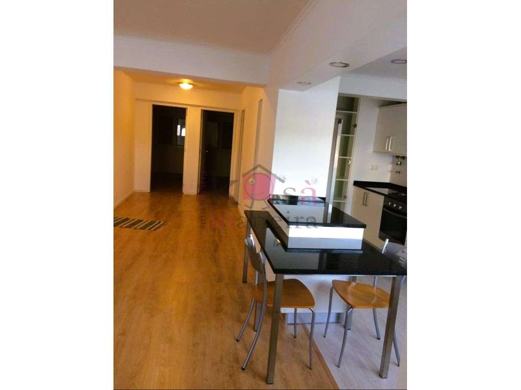 Apartamento T2 com varanda para arrendar, em Santo André - Grande imagem: 4/9