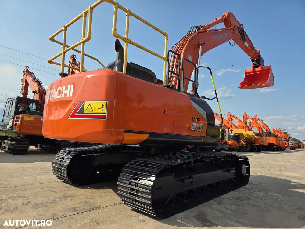 Hitachi ZX210LC-7,  23,4 TONE, 2021, 5.815h, CUPLA RAPIDA+CUPA NOUA 1,3mc+CUPA 0,9m latime+CUPA taluz, inst picon, camera spate si laterale, consum mediu 11,5l/h, ad sapare 7m, 3 pompe hidr, LANT NOU, CA NOU-posibilitate leasing 4 ani-PROMOTIE 96.900 EUR+Tva - 31