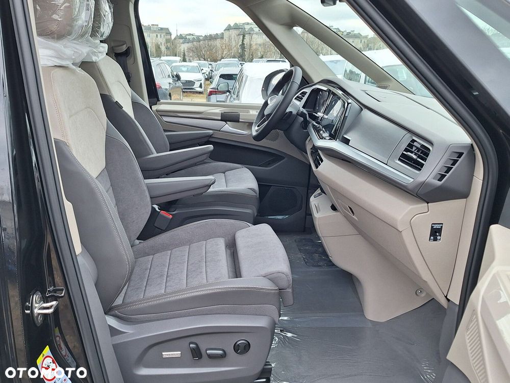 Volkswagen Multivan - 13