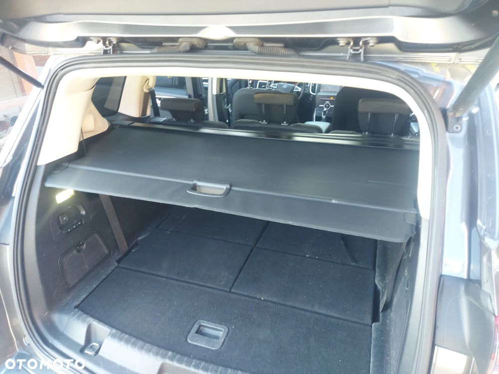 Ford S-Max - 19