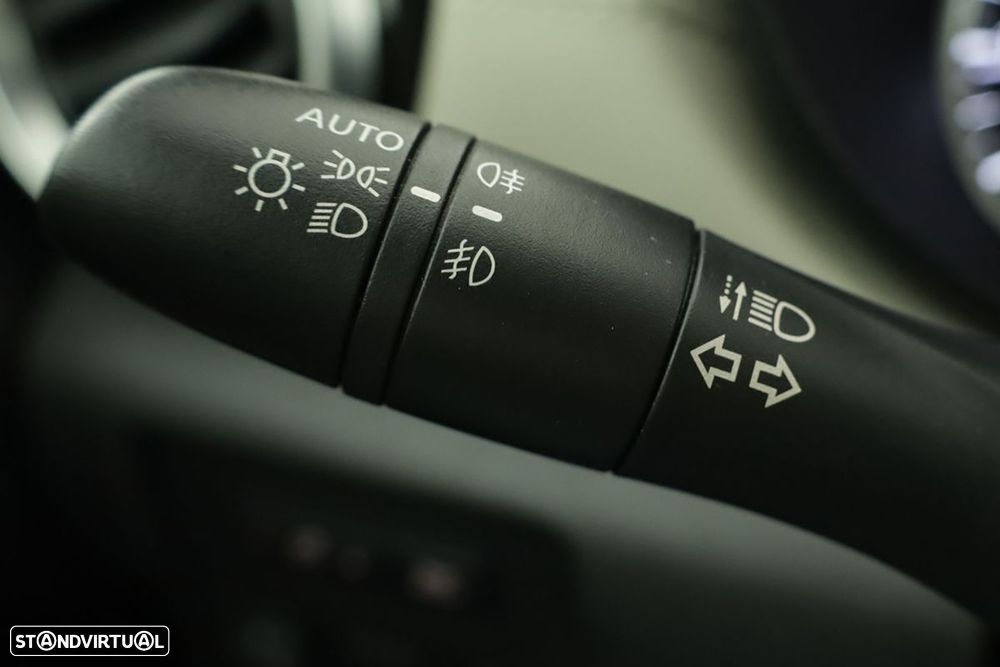 Nissan Micra 1.0 IG-T Tekna CVT - 17