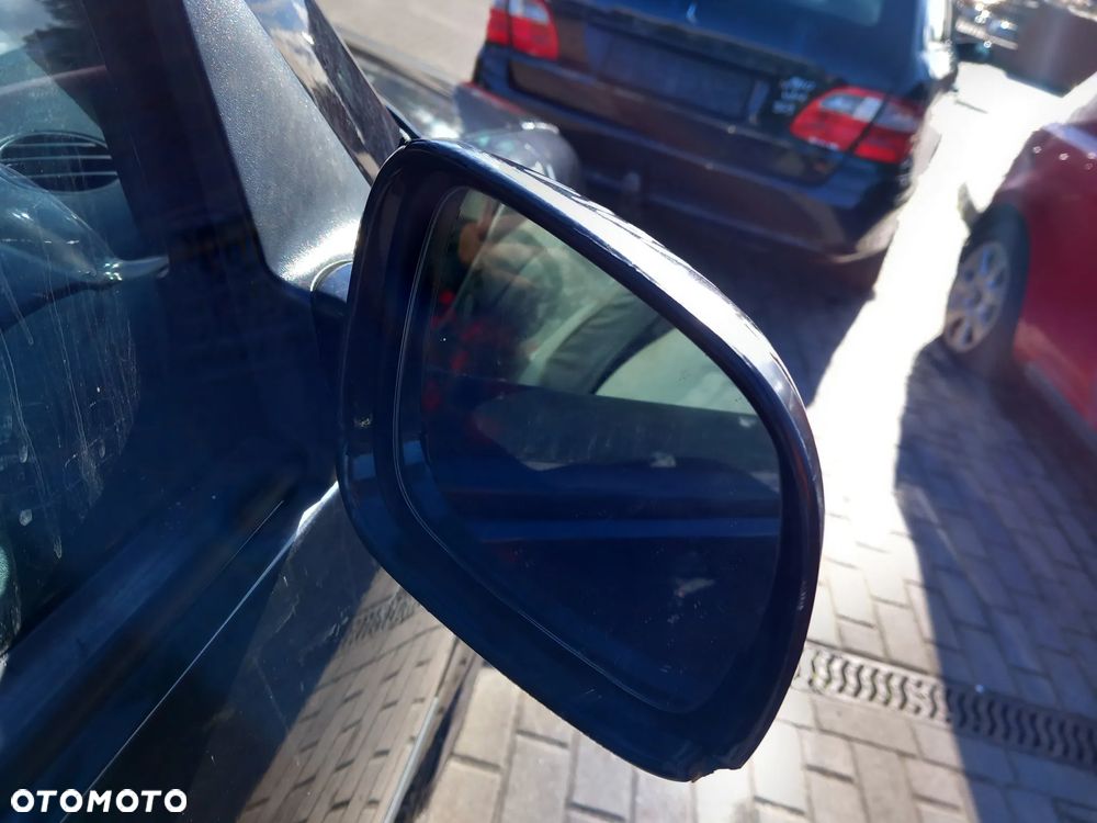 VW GOLF IV LUSTERKO PRAWE PRZEDNIE PRAWY PRZÓD KOLOR: LC9Z - 4