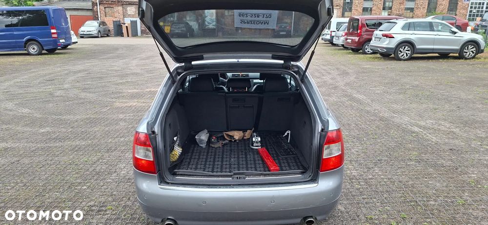 Audi A4 Limousine 1.8T - 12