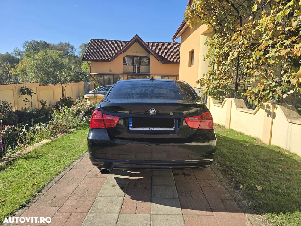 BMW Seria 3 320d - 4