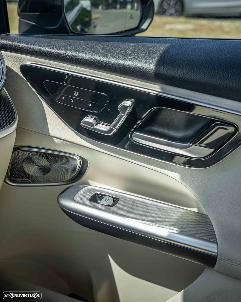Mercedes-Benz GLC 300 de 4Matic 9G-TRONIC - 37
