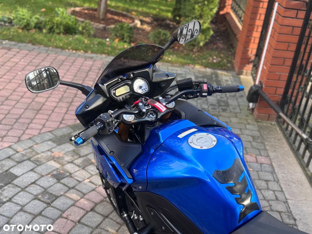 Yamaha FZ8 - 15