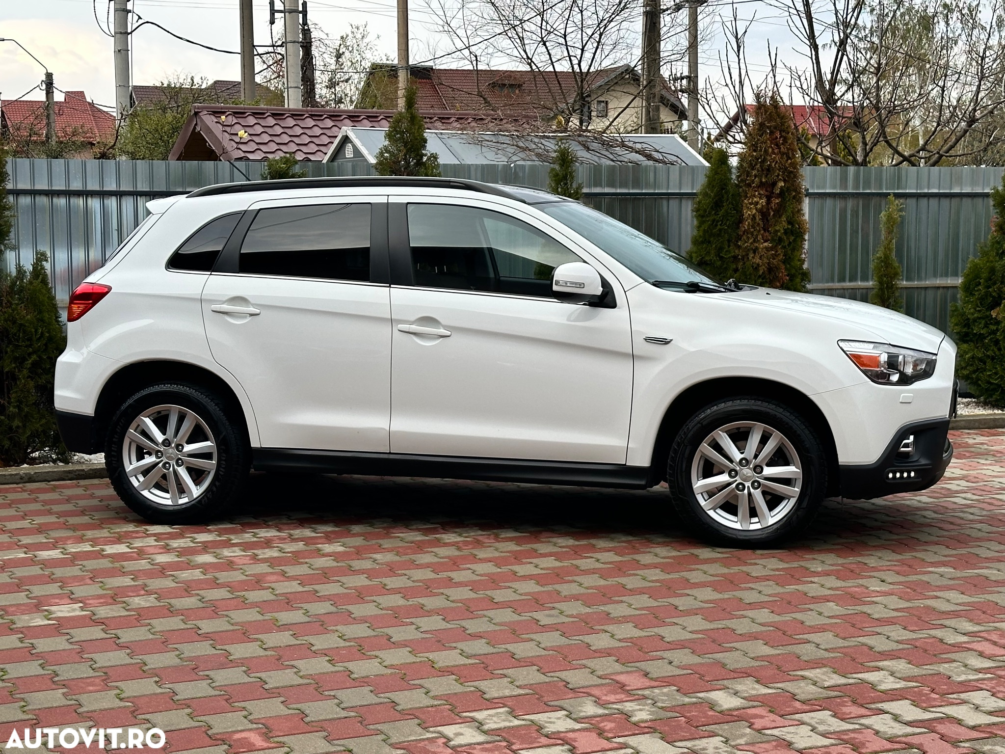 Mitsubishi ASX 1.8 DI-D 4WD Diamant Edition - 4