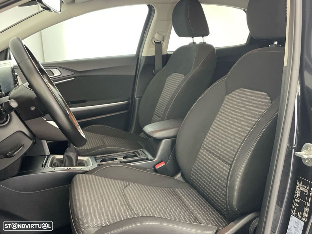 Kia XCeed 1.0 T-GDI Tech - 17