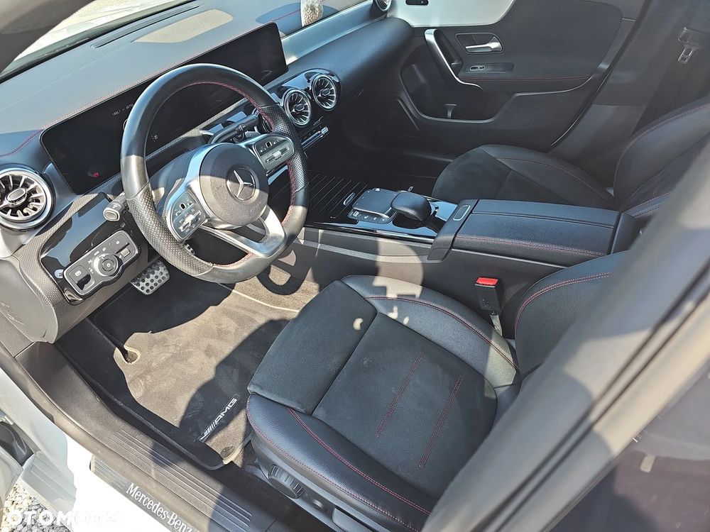 Mercedes-Benz CLA 200 d AMG Line 8G-DCT - 10