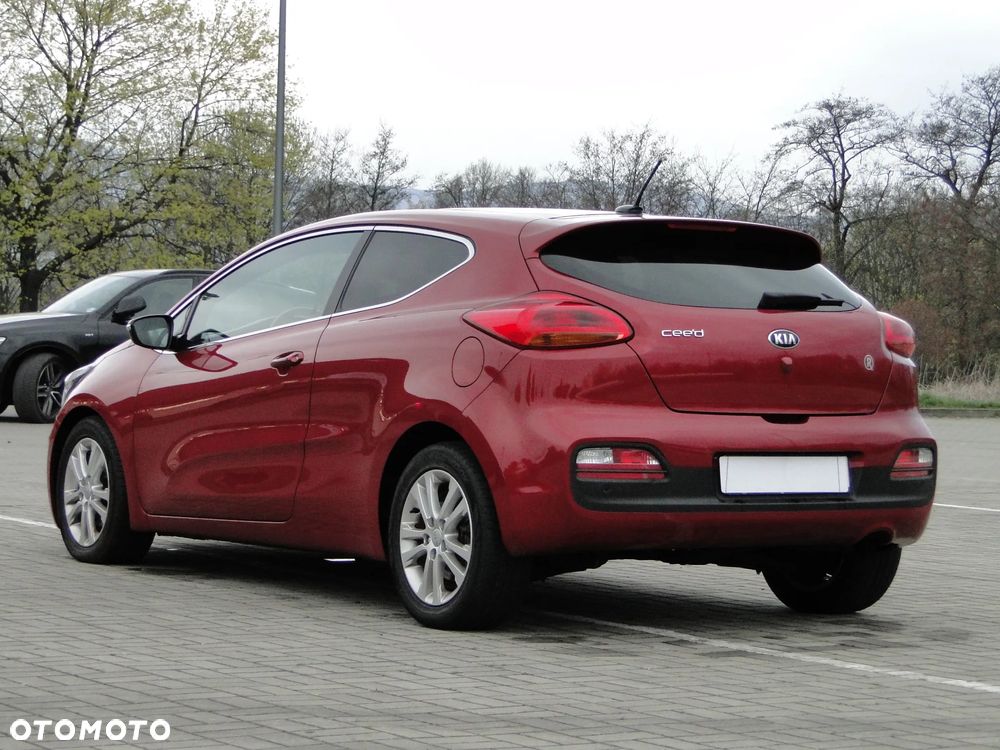 Kia ProCeed 1.6 GDI DCT Spirit - 11