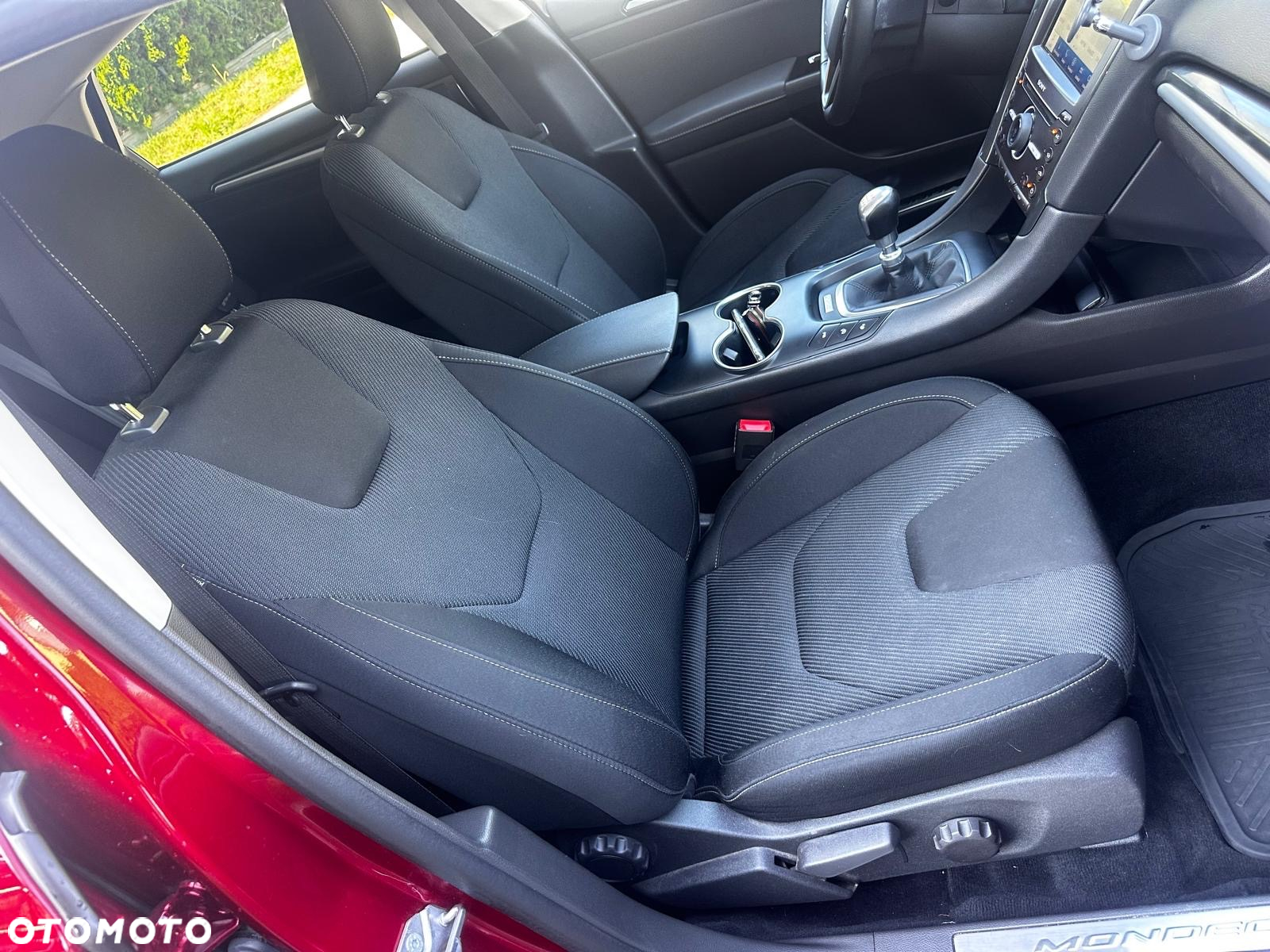 Ford Mondeo - 12