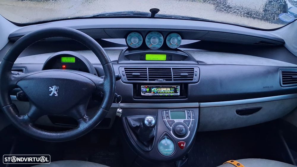 Peugeot 807 2.2 HDi Pullman - 13