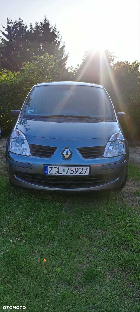 Renault Modus - 1