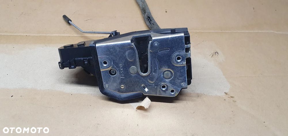 Zamek lewy tył tylny BMW 3 E46 8196033 - 2