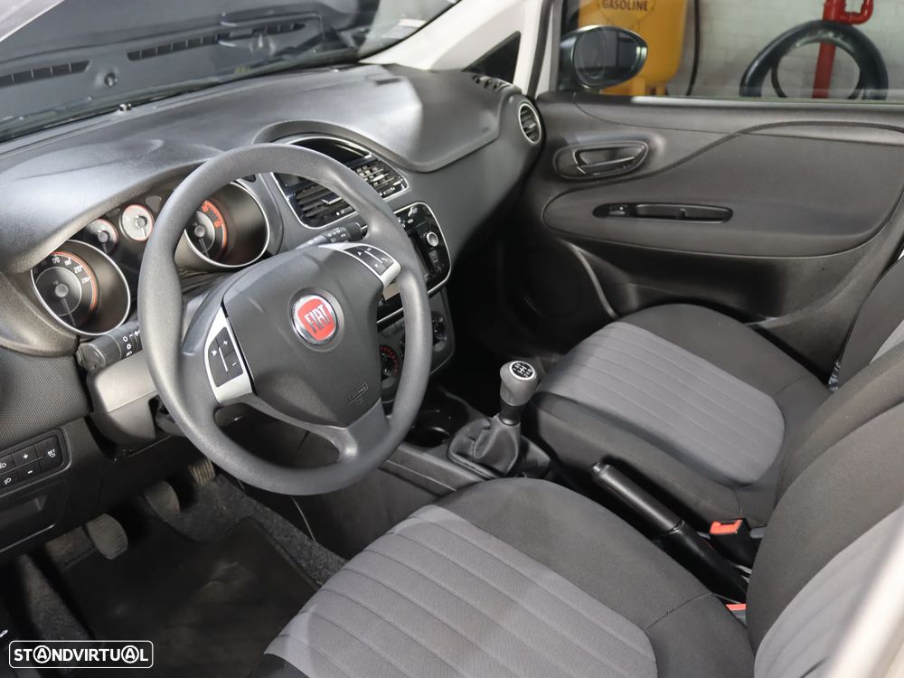 Fiat Punto 1.3 M-Jet Lounge S&S - 6