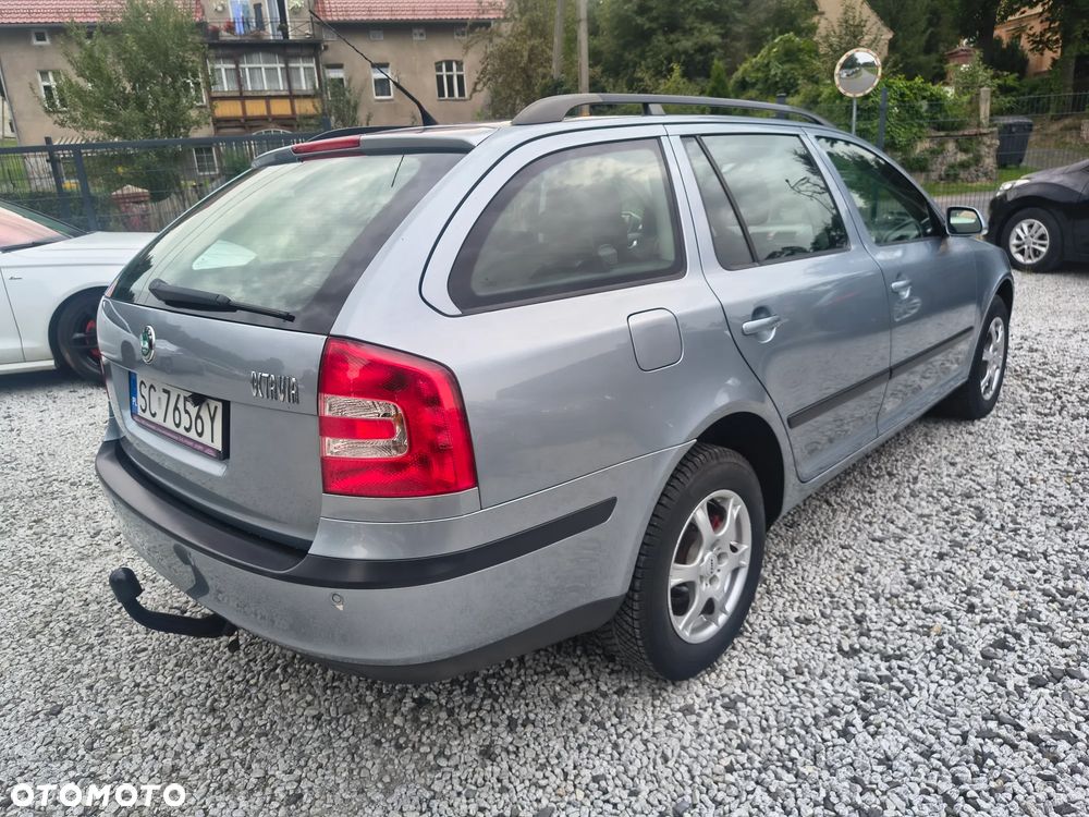 Skoda Octavia 2.0 TDI DPF Elegance - 6