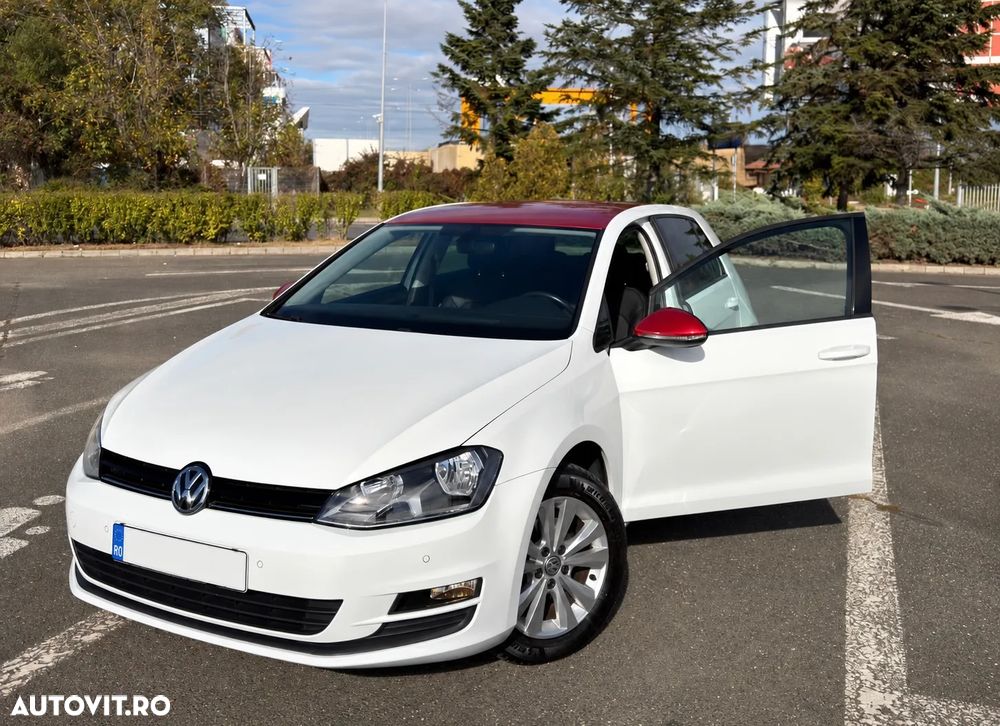 Volkswagen Golf - 1