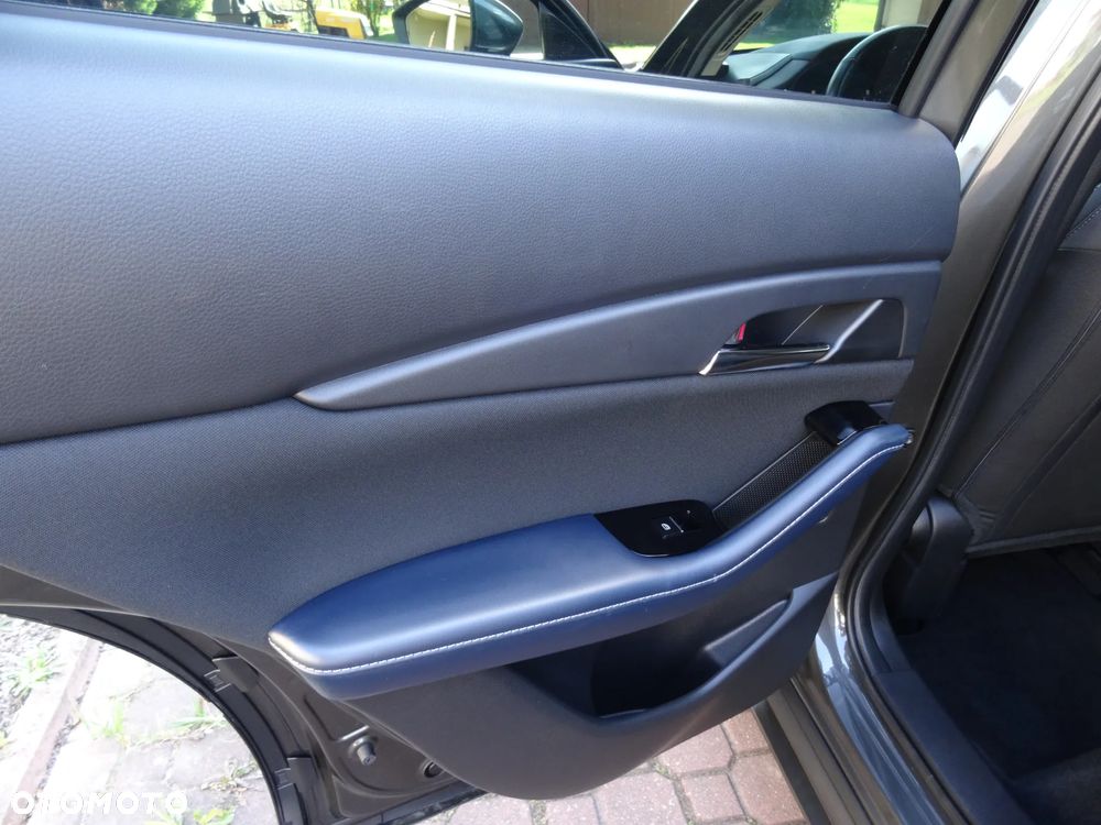 Mazda CX-30 SKYACTIV-G 2.0 M-Hybrid SELECTION - 36