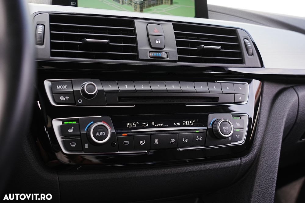 BMW Seria 3 318i Aut. M Sport - 13