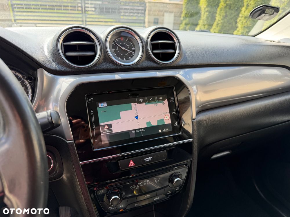 Suzuki Vitara 1.6 Premium 2WD - 23