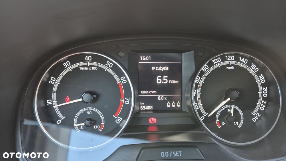 Skoda Fabia 1.0 MPI Soleil - 10