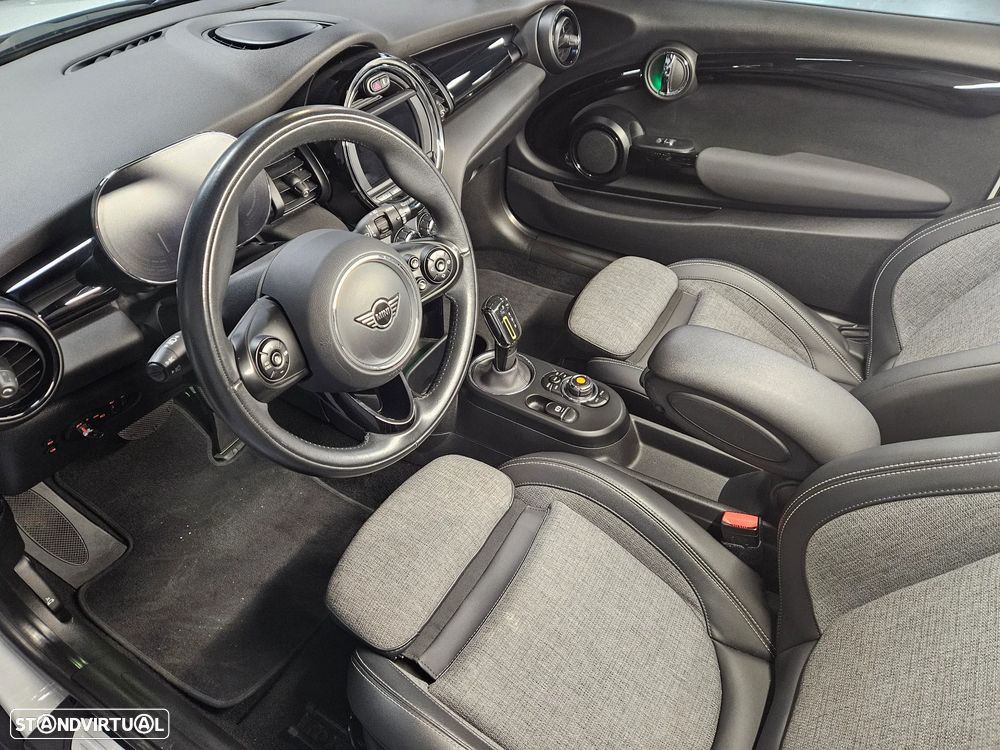 MINI 3 Portas Cooper SE M - 13