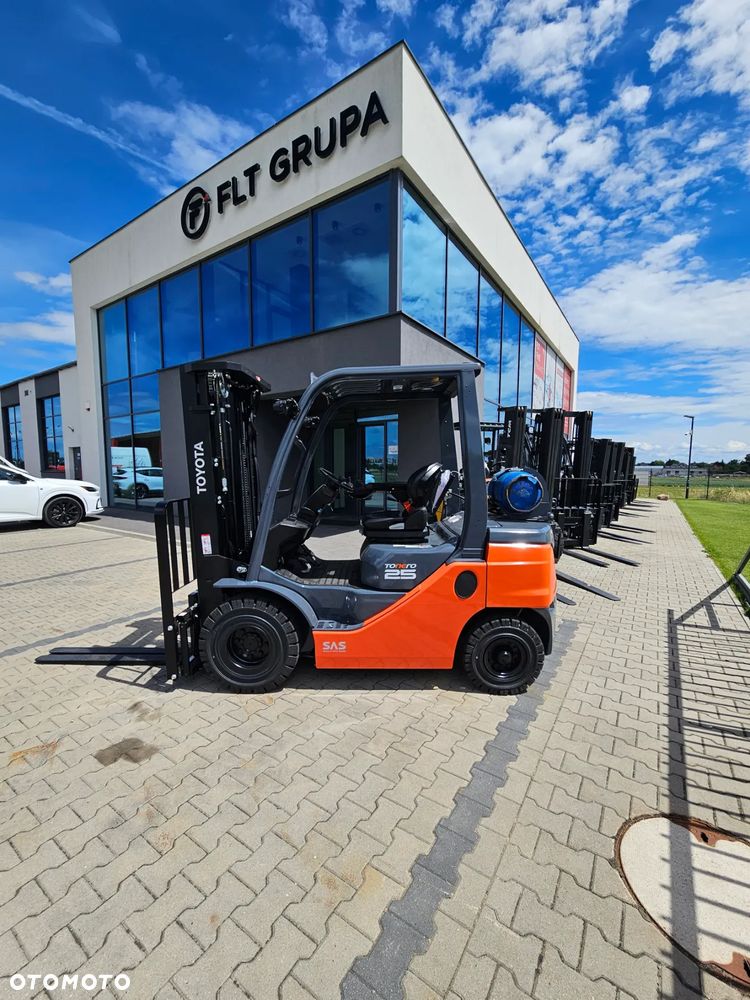 Toyota 02-8FGF25 - 3