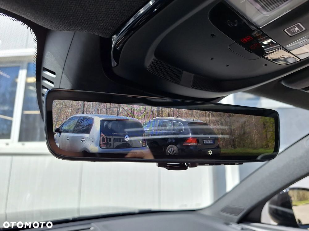 Volvo XC 40 B3 Ultra Dark - 31