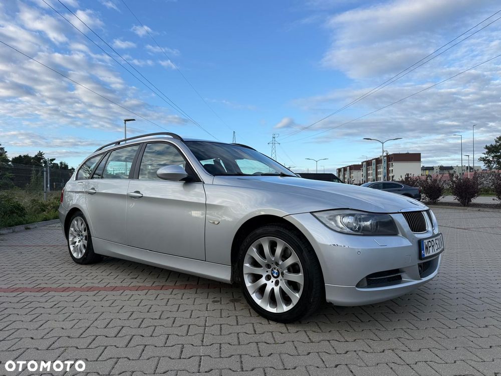 BMW Seria 3 330xd - 11
