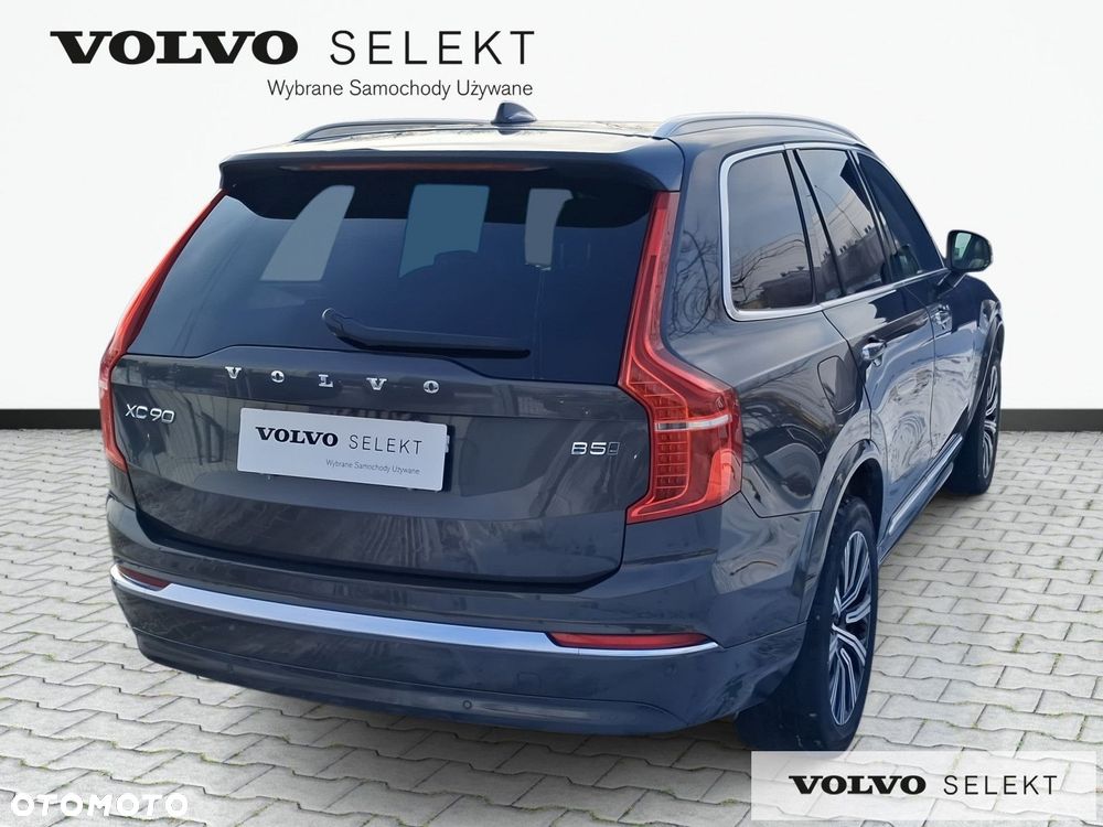 Volvo XC 90 - 8