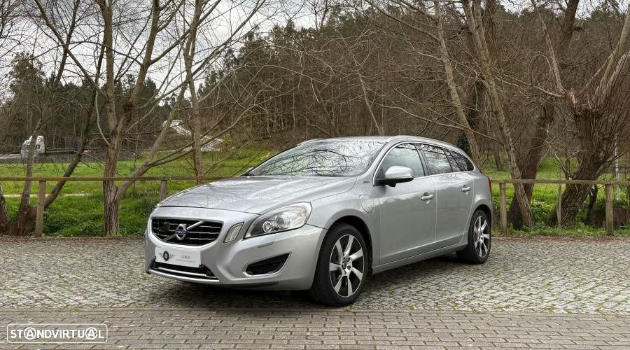 Volvo V60 2.4 D6 Summum AWD Phev - 8