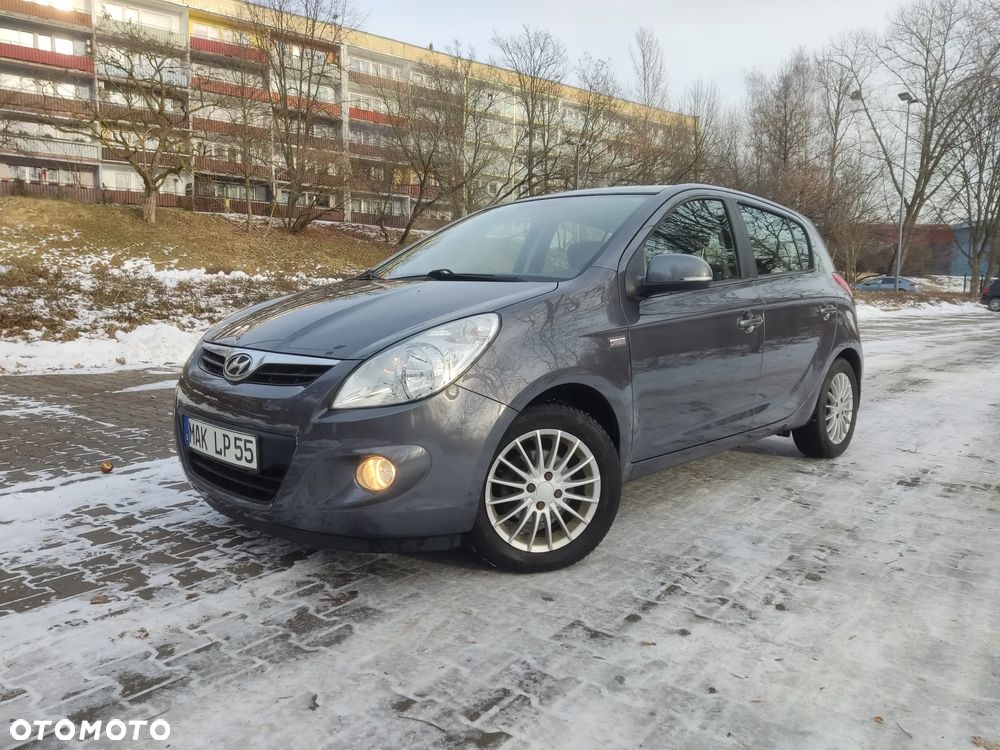 Hyundai i20 1.2 FIFA WM Edition - 1