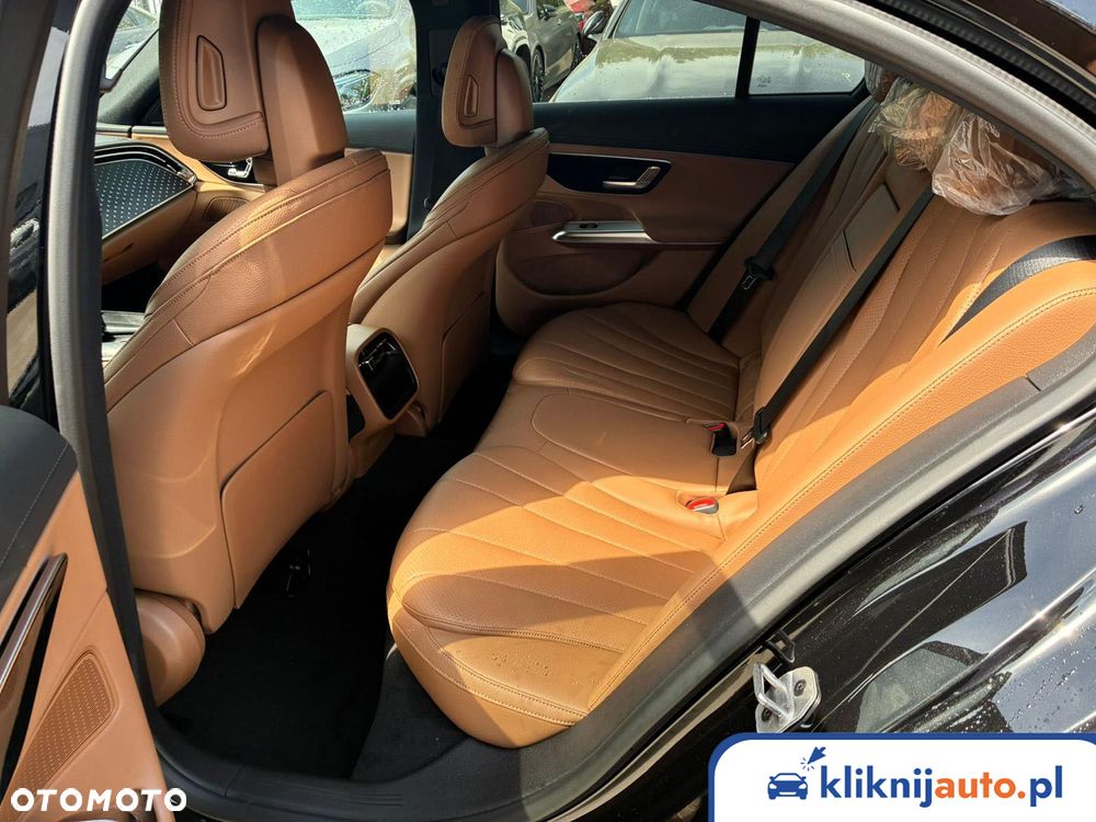 Mercedes-Benz Klasa E 220 d mHEV 4-Matic Exclusive 9G-Tronic - 8