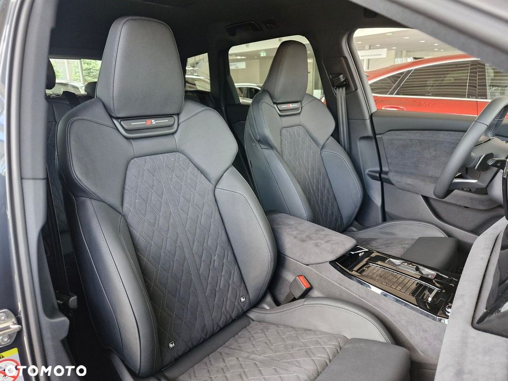 Audi Q6 e-tron - 10
