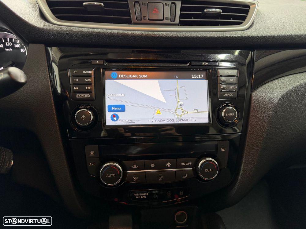 Nissan Qashqai 1.5 dCi N-Connecta - 16