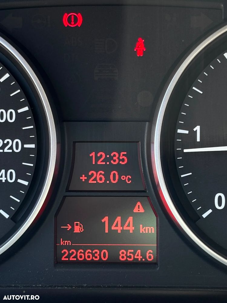 BMW X1 xDrive18d - 6
