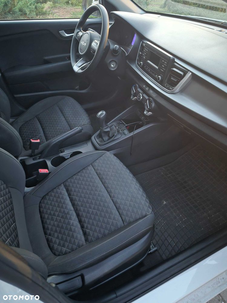 Kia Rio - 5