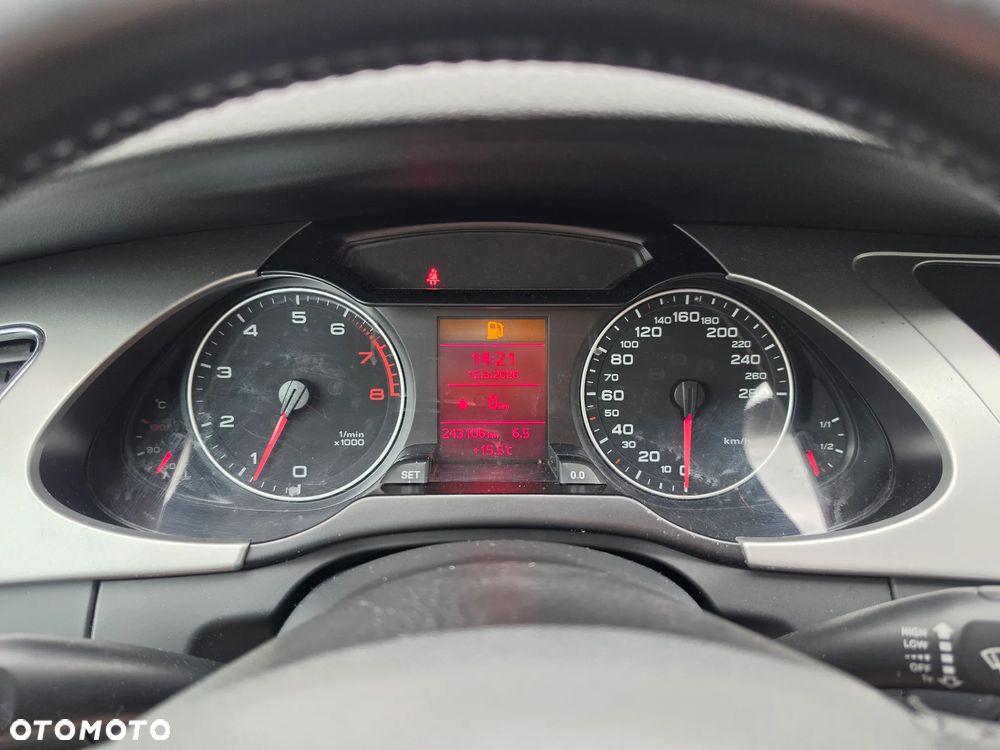 Audi A4 Limousine 1.8 TFSI Ambiente - 22