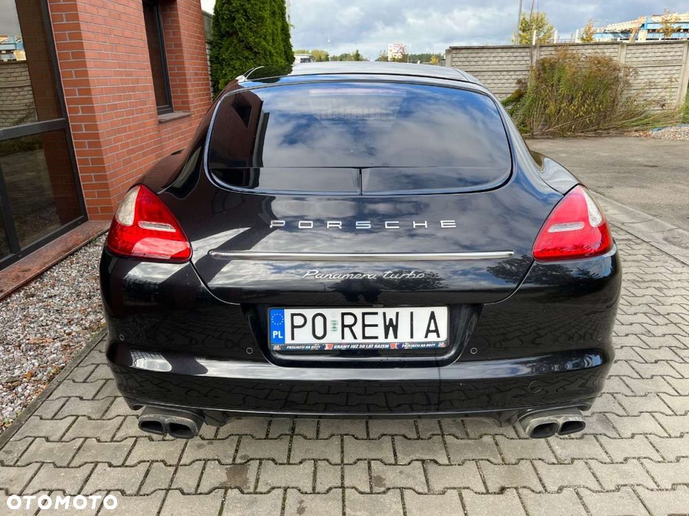 Porsche Panamera Turbo - 3