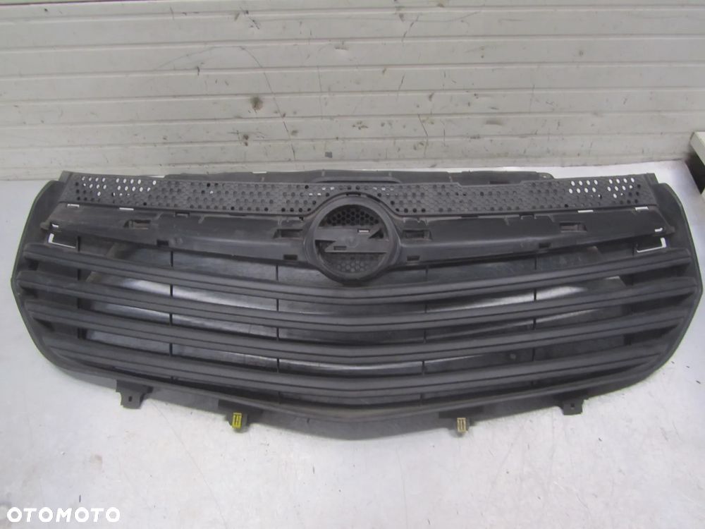 Grill Atrapa Opel Vivaro 2014r - 1