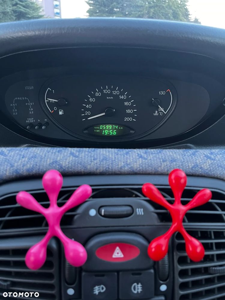 Lancia Ypsilon - 3