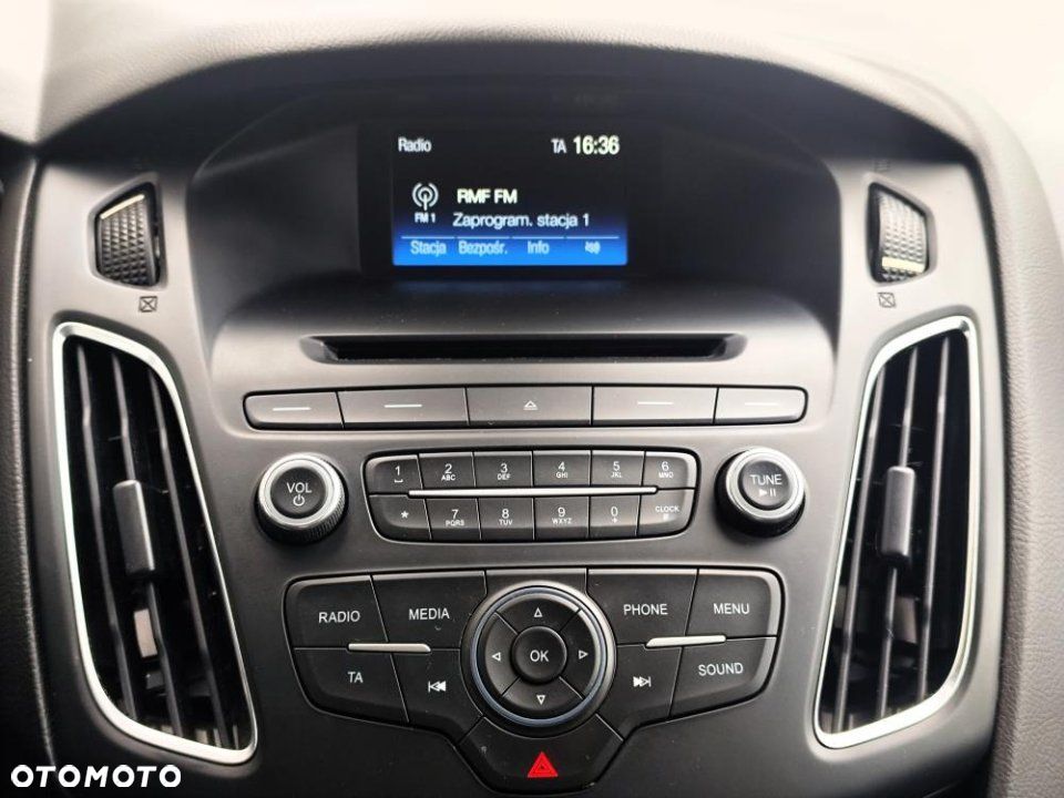 Ford Focus - 16