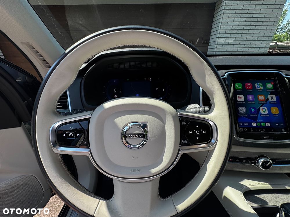 Volvo XC 90 - 35